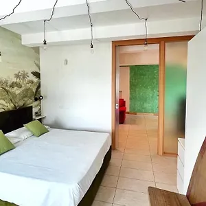leaf-apartment.emilia-romagnahotels.net/